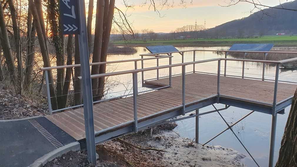 Lahnorama-Aussichtsplattform an der Lahn