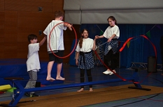 Die Kinder der Astrid-Lindgren-Schule hatten zum 50-jährigen Schuljubiläum ein Schulfest mit Zirkusvorstellung auf die Beine gestellt. © Nadja Schwarzwäller, i.A.d. Stadt Marburg