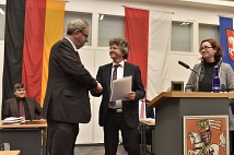 Bürgermeister Dr. Franz Kahle und Stadträtin Dr. Kerstin Weinbach dankten Oberbürgermeister Egon Vaupel für die gute gemeinsame Zusammenarbeit.