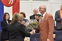 Norbert Wagner von der Stabsstelle zur Unterstützung und Beratung kommunaler Gremien wurde zu seiner letzten Stadtverordnetensitzung vom Parlament verabschiedet.