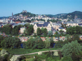Blick auf Marburg mit Sicht auf das Schloss und die Elisabethkirche © Stadt Marburg