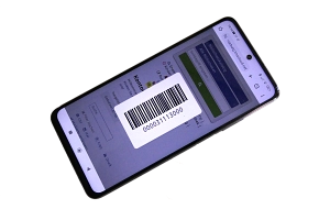 Digitaler Bibliotheksausweis Smartphone mit Anzeige des Bibliotheksausweises als Strichcode