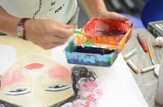 Drei Wochen voller Kreativität und Leidenschaft: Die Sommerakademie lud zum 45. Mal dazu ein, sich als Künstler*in zu betätigen. © Nadja Schwarzwäller, i.A.d. Stadt Marburg
