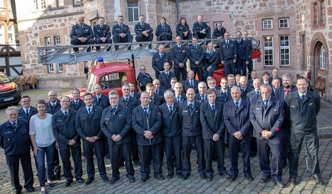 Beim Ehrungsabend der Marburger Feuerwehren sind rund 50 Feuerwehrleute ausgezeichnet worden. © Patricia Grähling, Stadt Marburg