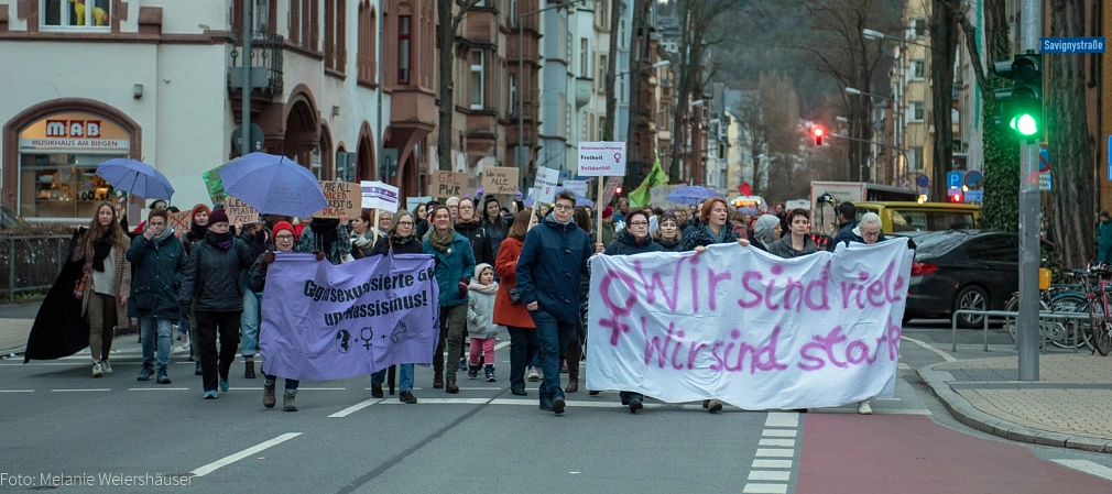 Die Stadt Marburg hat mit einem breiten Bündnis aus Institutionen und Vereinen zu der Demonstration und Kundgebung aufgerufen.&nbsp;&copy;&nbsp;Melanie Weiershäuer i. A. der Stadt Marburg