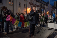 Stadträtin Kirsten Dinnebier eröffnete bei der Kundgebung zum Weltfrauentag die Internationalen Wochen gegen Rassismus. © Melanie Weiershäuer i. A. der Stadt Marburg