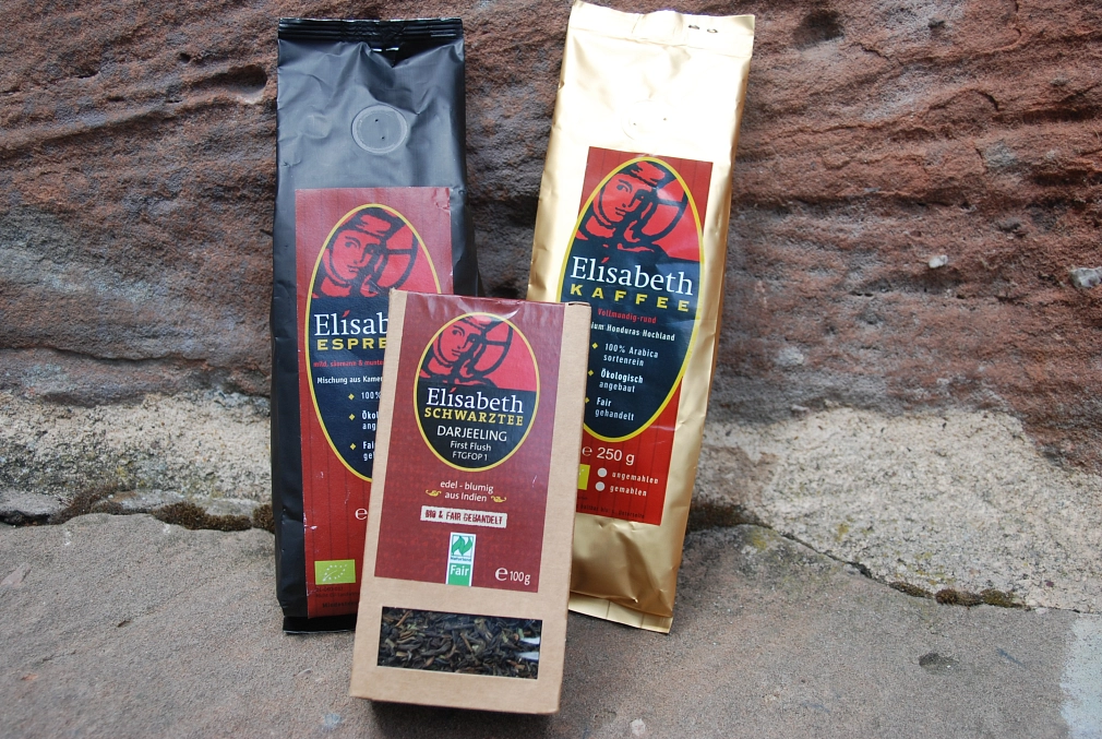 Foto der Packungen des Marburger Elisabeth Kaffees, Tees und Espressos&nbsp;&copy;&nbsp;Universitätsstadt Marburg
Fachdienst Umwelt, Fairer Handel und Abfallwirtschaft
