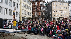 Marburger Frühling 2019: Akrobatik-Show auf dem Marktplatz © Stadtmarketing Marburg e. V.