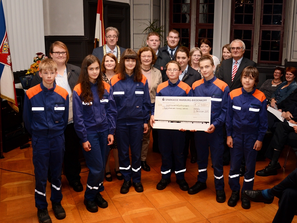 Verleihung des Marburger Gleichberechtigungspreises 2015 an die Jugendfeuerwehr Wehrda