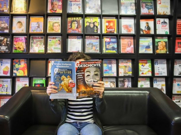 Mehr als 98.000 Medien gibt es in der Marburger Stadtbücherei zu finden – darunter beispielsweise Zeitschriften.