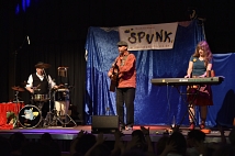 Liederfestival mit Spunk und Beate Lambert: ein Auftritt für Familien im Erwin-Piscator-Haus.