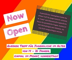 Sehr bunt mit dem Text: NOW OPEN, Queerer Treff für Jugendliche im Alter von 14 bis 21 Jahren, einmal im Monat, donnerstags. © Universitätsstadt Marburg