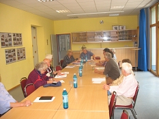 Sitzung aktives Allnatal mit Gemeindeschwester und Conni Debus © Bernd Weimer