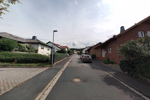 Sonnenweg Michelbach Eine Straße in Michelbach ist zu sehen.