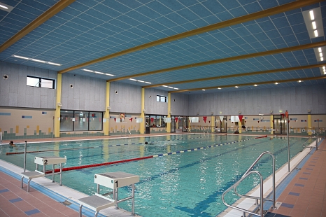 Stadt Marburg startet eine Schwimmoffensive mit zusätzlichen Schwimmkursen für Kinder. © Stefanie Ingwersen, Stadt Marburg