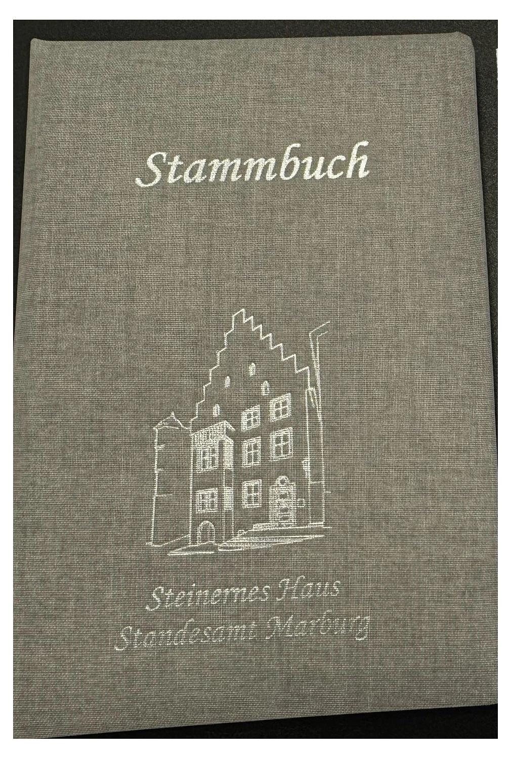 Steinernes Haus Lanessa hellgrau 34,00 Euro