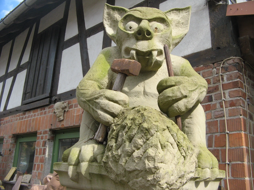 Steinfigur