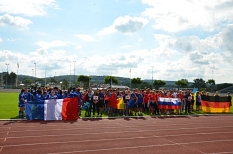 Über 200 Kinder und Jugendliche aus Marburg und ihren Partnerstädten Maribor (Slowenien), Sibiu (Rumänien) und Poitiers (Frankreich) erleben beim Six Nations Cup wie Sport und Kultur verbindet. © Universitätsstadt Marburg - Tina Eppler