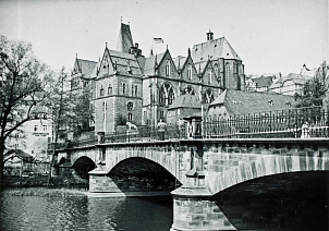 Weidenhäuser Brücke 1927 © Stadtarchiv Marburg